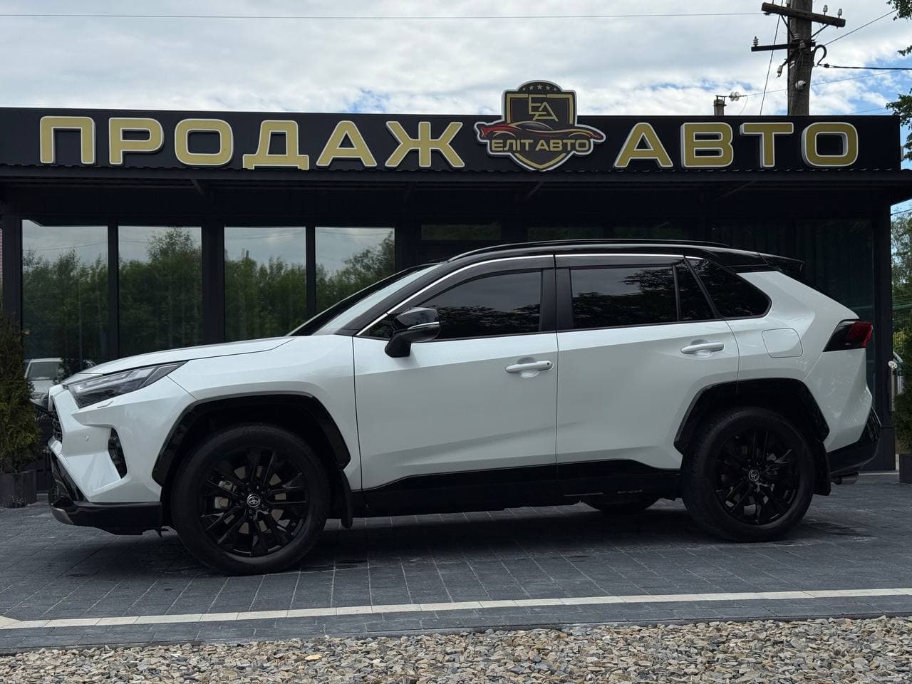 Toyota RAV4 — фото 2