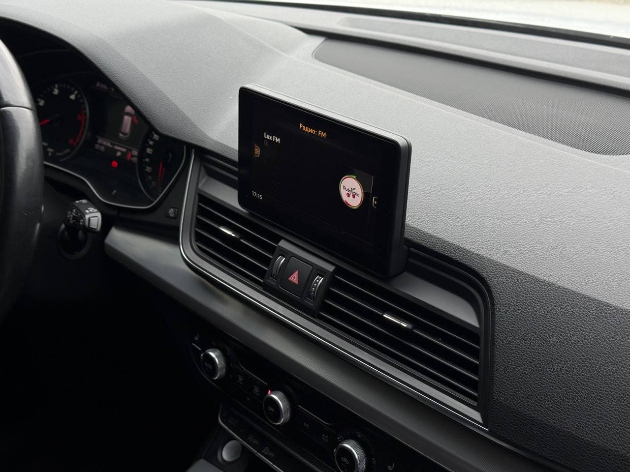 Audi Q5 Premium — фото 9