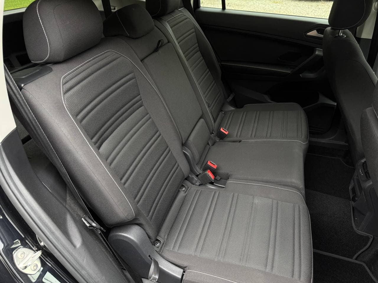 Volkswagen Tiguan — фото 16