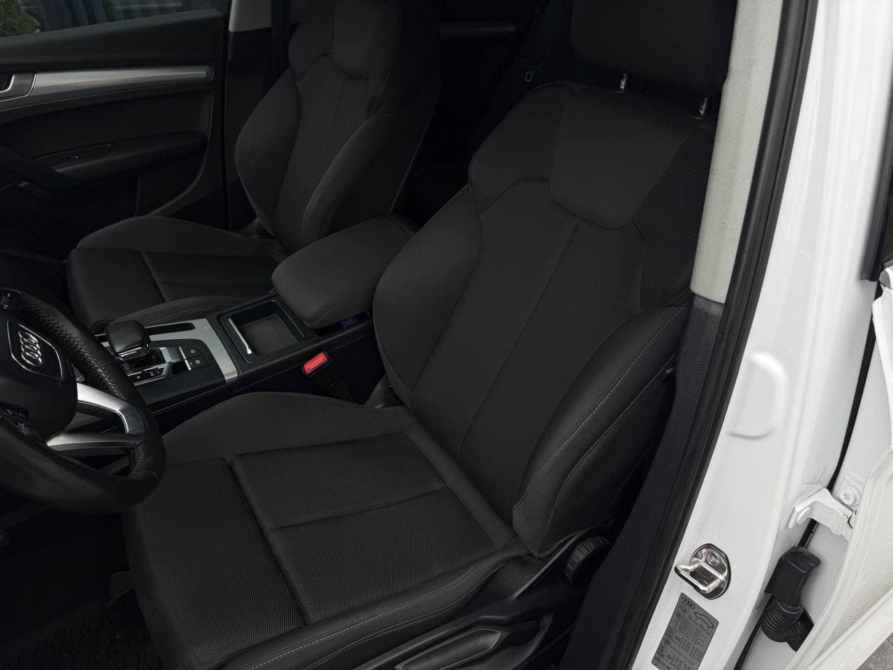Audi Q5 Premium — фото 10
