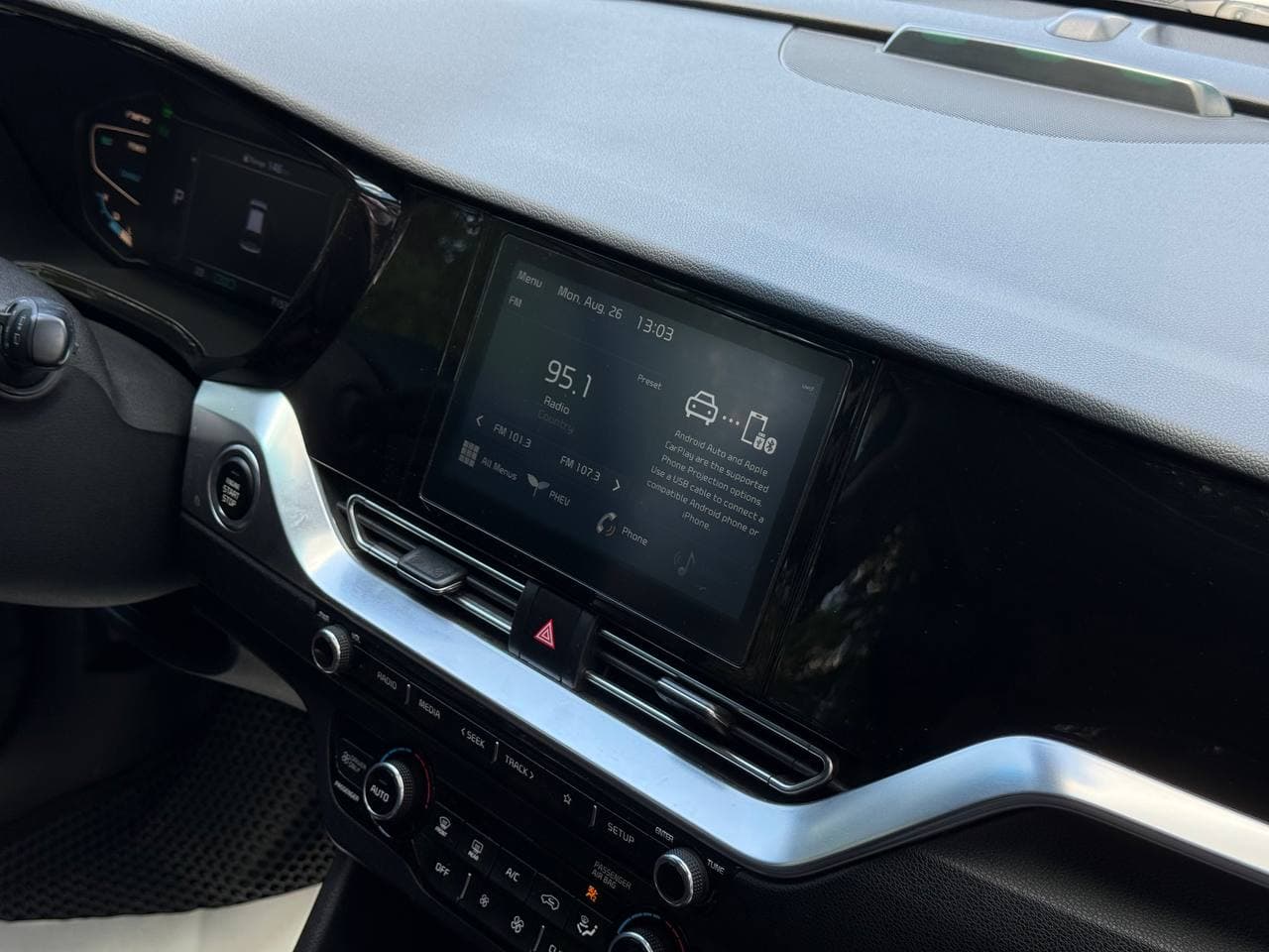 Kia Niro Plug-in hybrid — фото 14