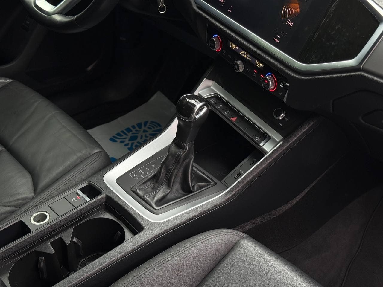 Audi Q3 Premium — фото 11