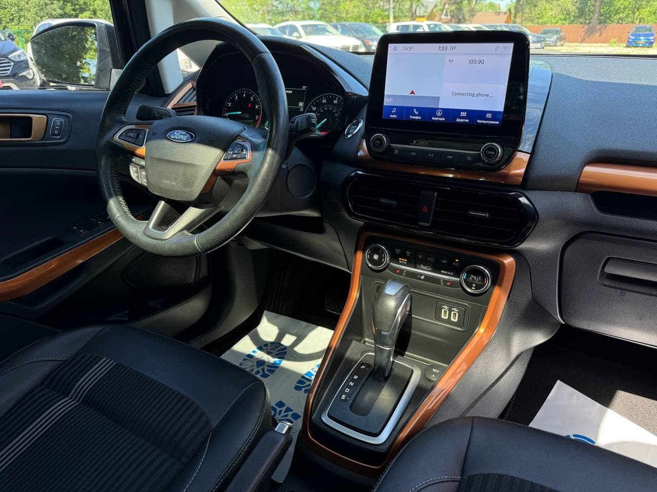 Ford Ecosport SES — фото 10