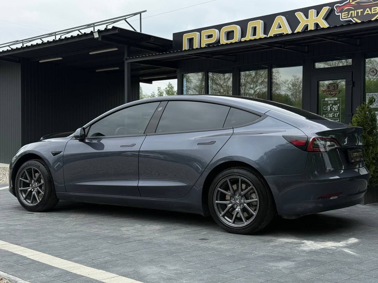 Tesla Model 3 Standart Range+, 2020