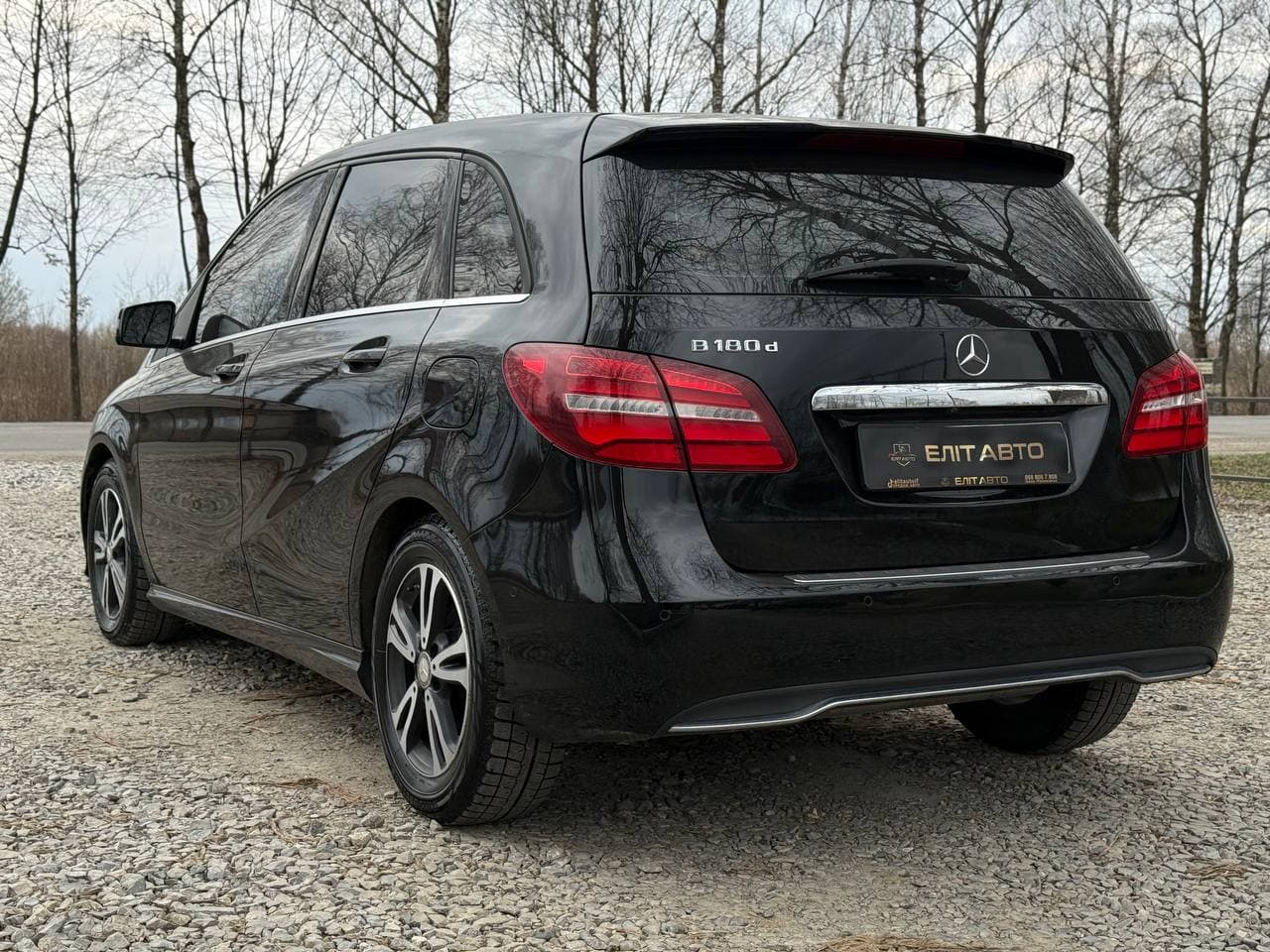 Mercedes-Benz B180d — фото 4