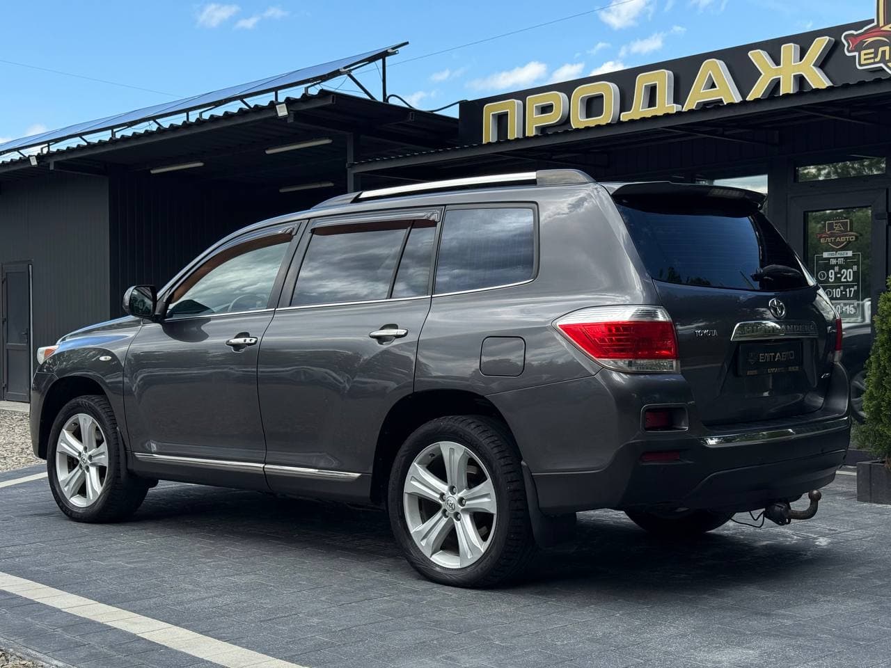 Toyota Highlander, 2011