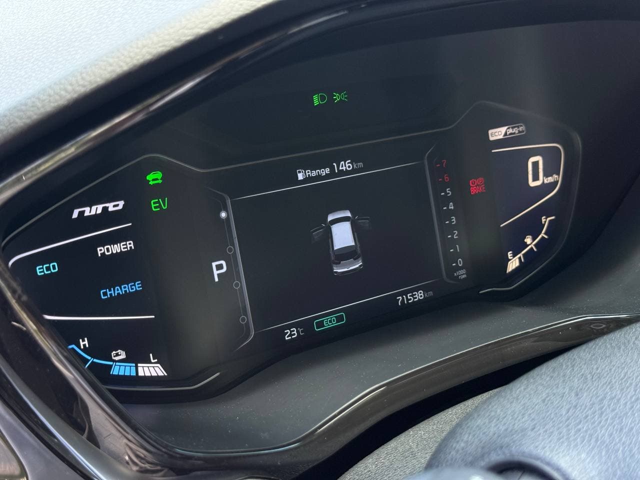 Kia Niro Plug-in hybrid — фото 13