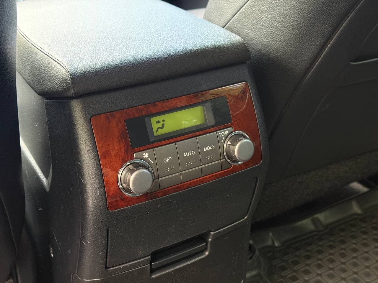 Toyota Highlander — фото 15