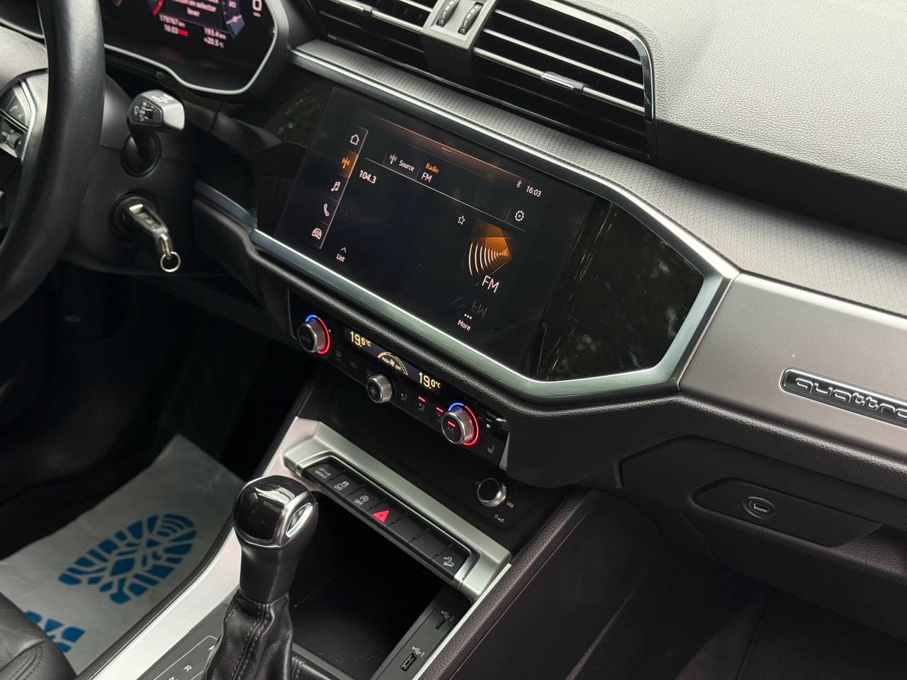 Audi Q3 Premium — фото 19