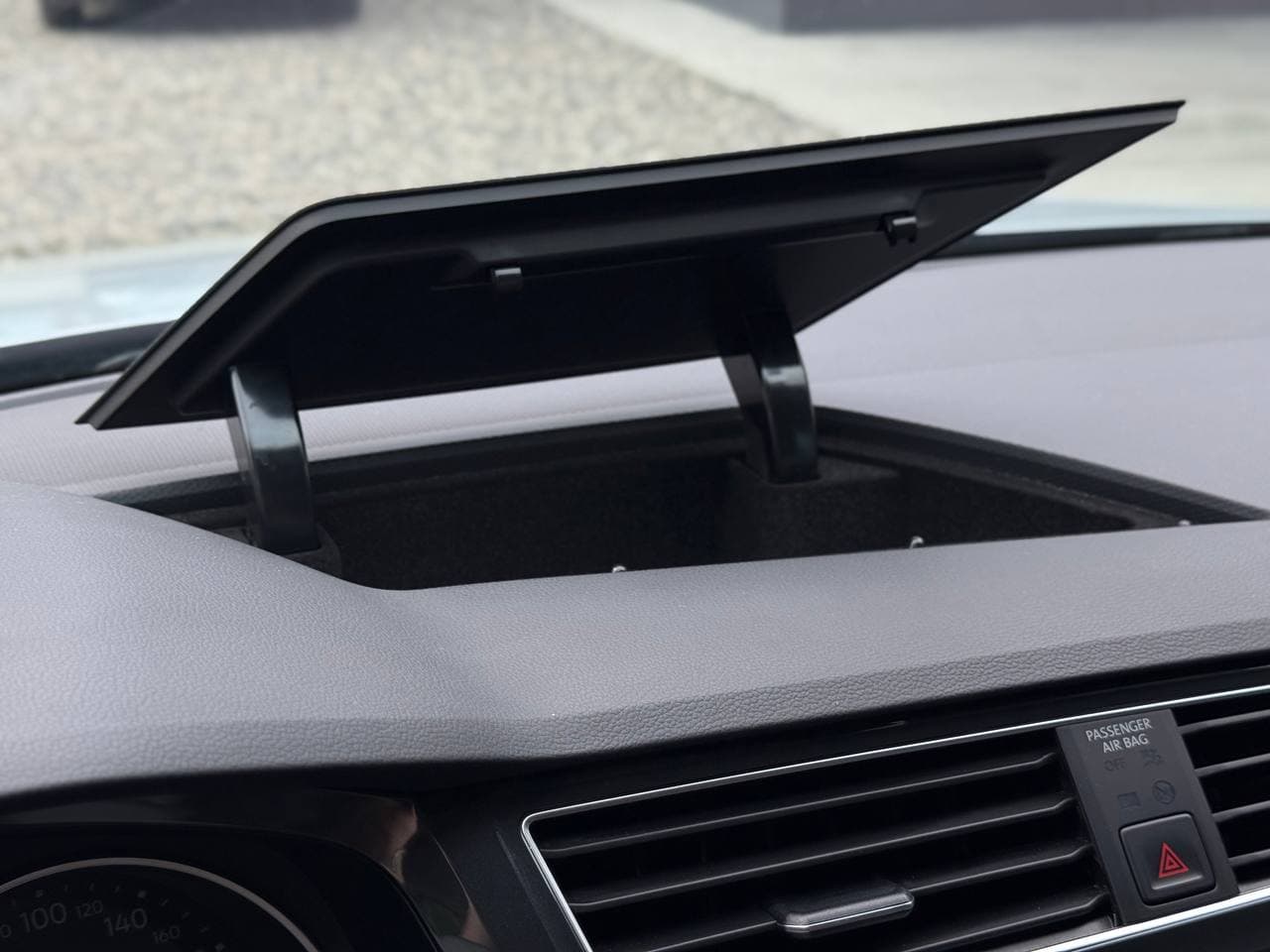 Volkswagen Tiguan — фото 12