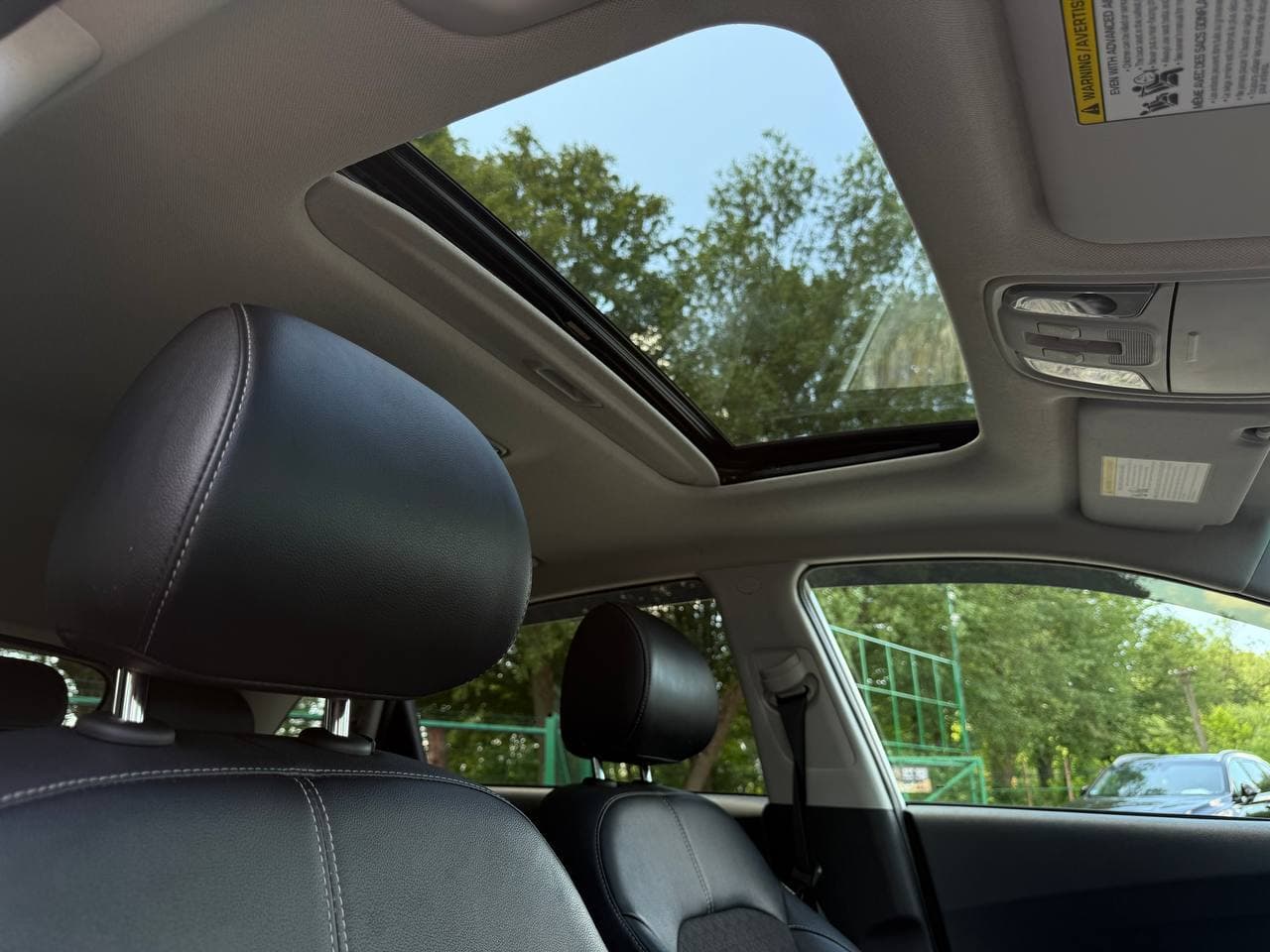 Kia Niro Plug-in hybrid — фото 18