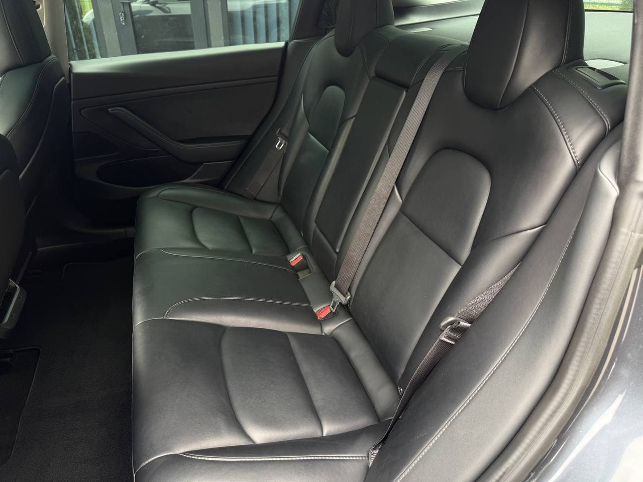 Tesla Model 3 Standart Range+ — фото 9