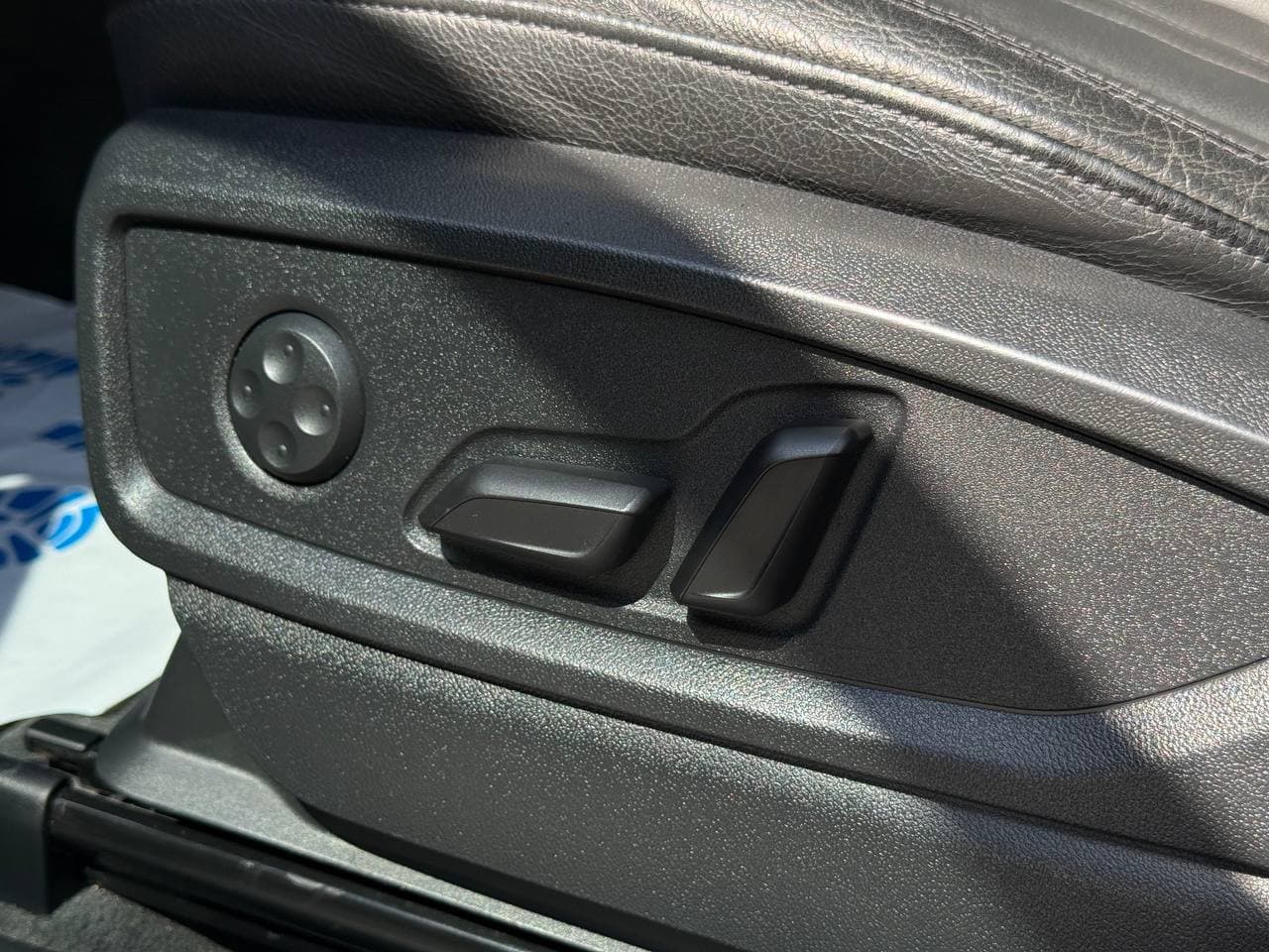Audi Q5 Premium Plus — фото 8