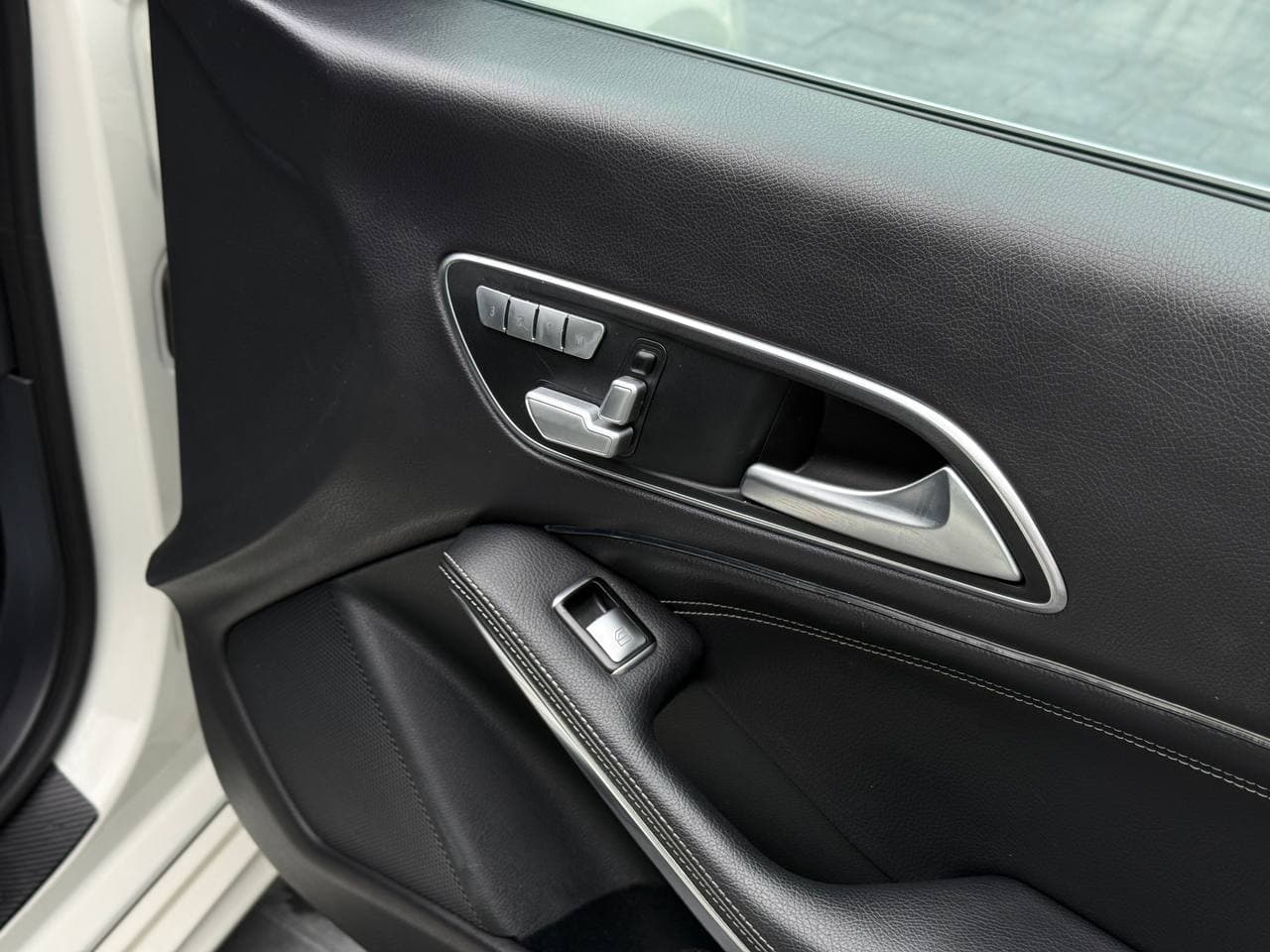 Mercedes-Benz CLA250 — фото 15