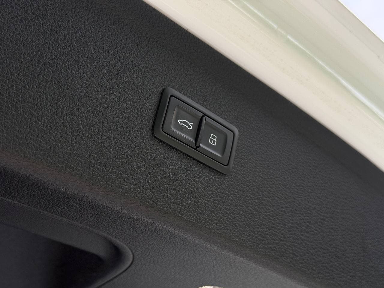 Audi Q5 e-tron Plug-in Hybrid — фото 26