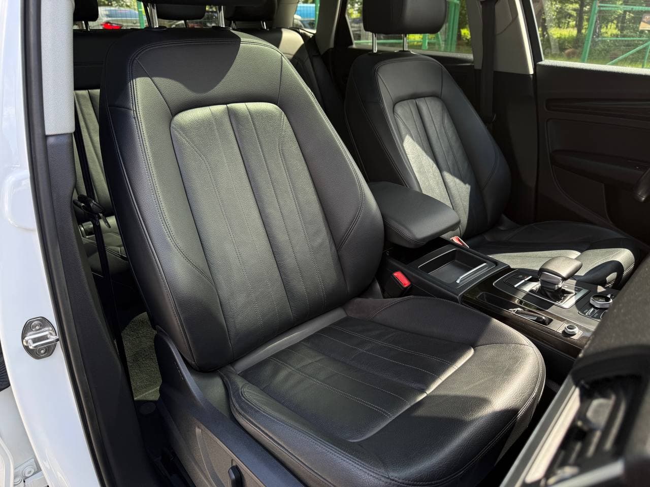 Audi Q5 Premium Plus — фото 14