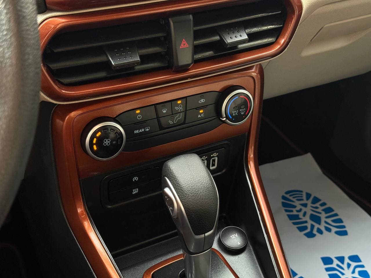 Ford Ecosport — фото 11