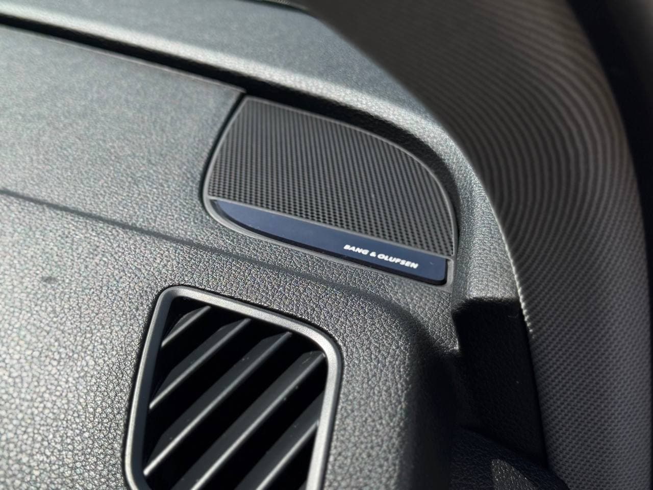 Audi Q5 Premium Plus — фото 12