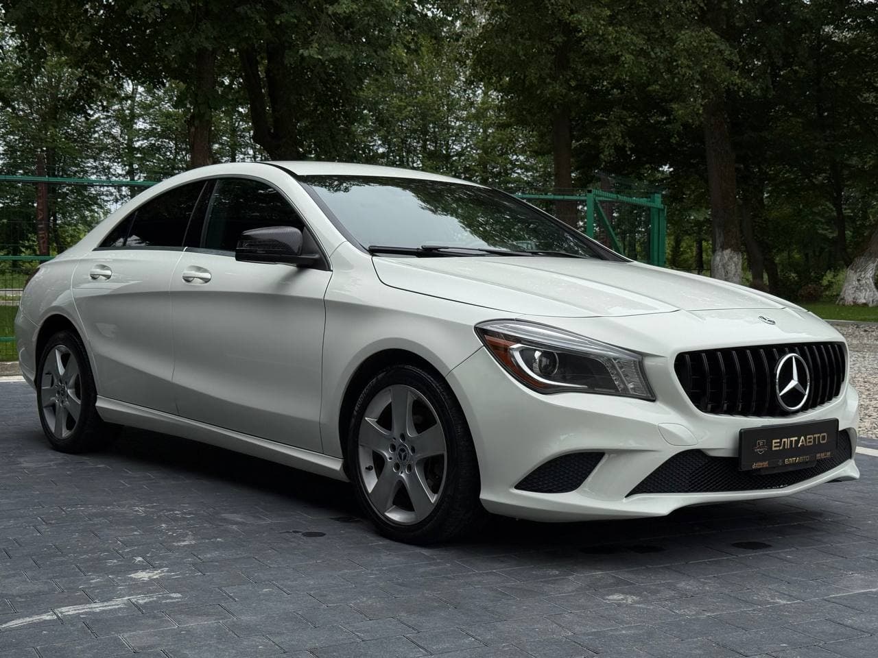 Mercedes-Benz CLA250 — фото 1