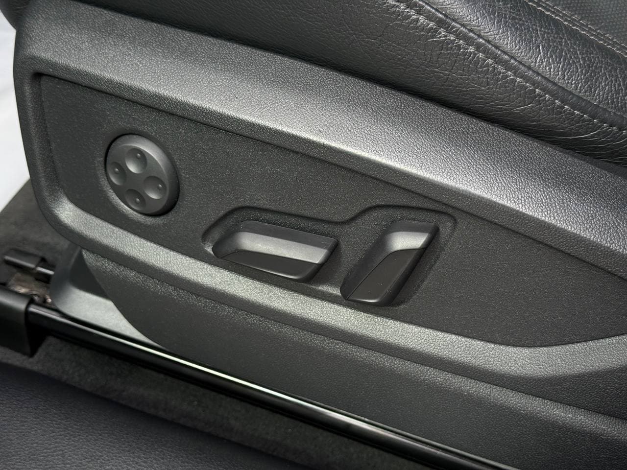 Audi Q5 e-tron Plug-in Hybrid — фото 9