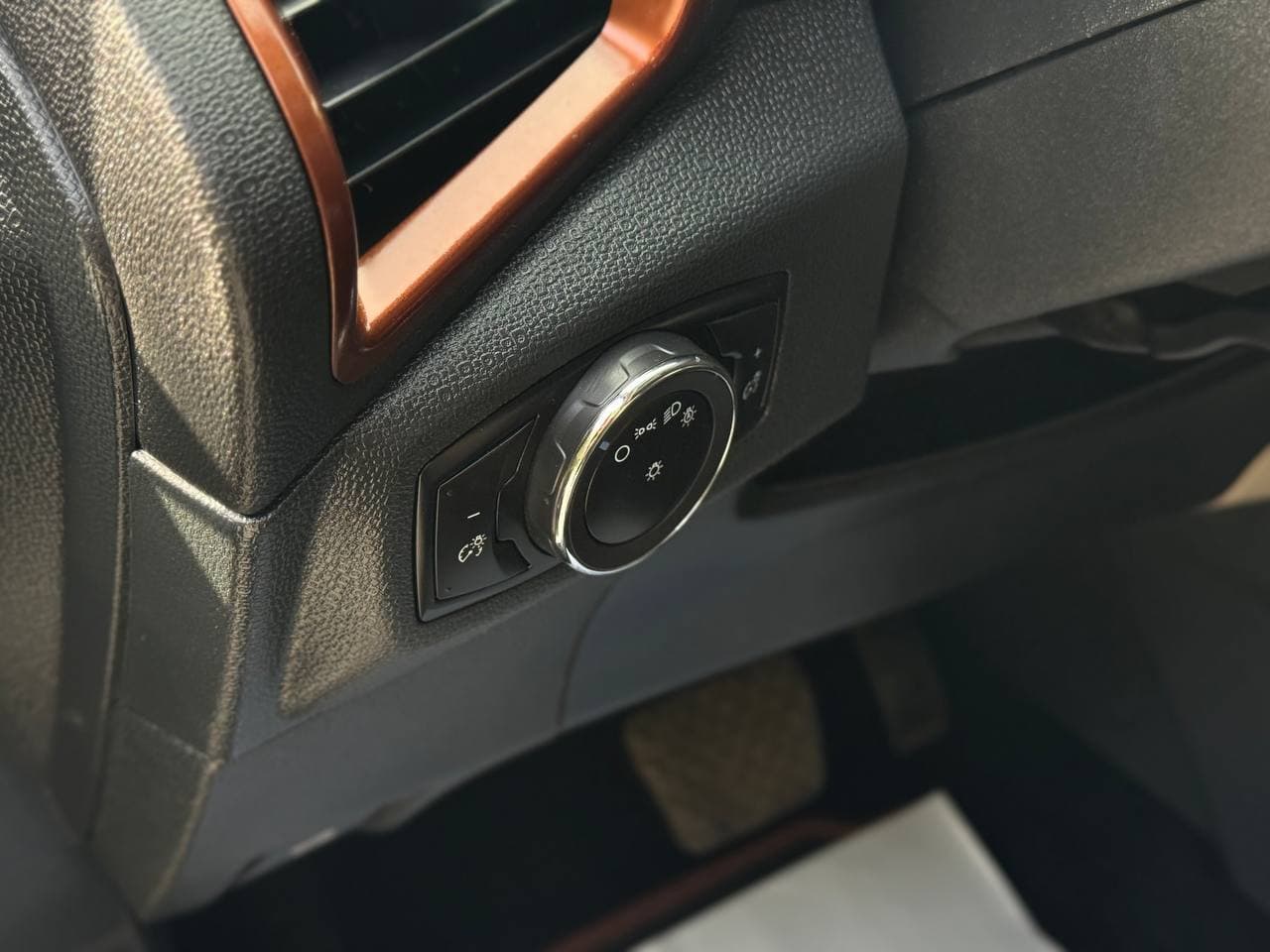 Ford Ecosport — фото 8