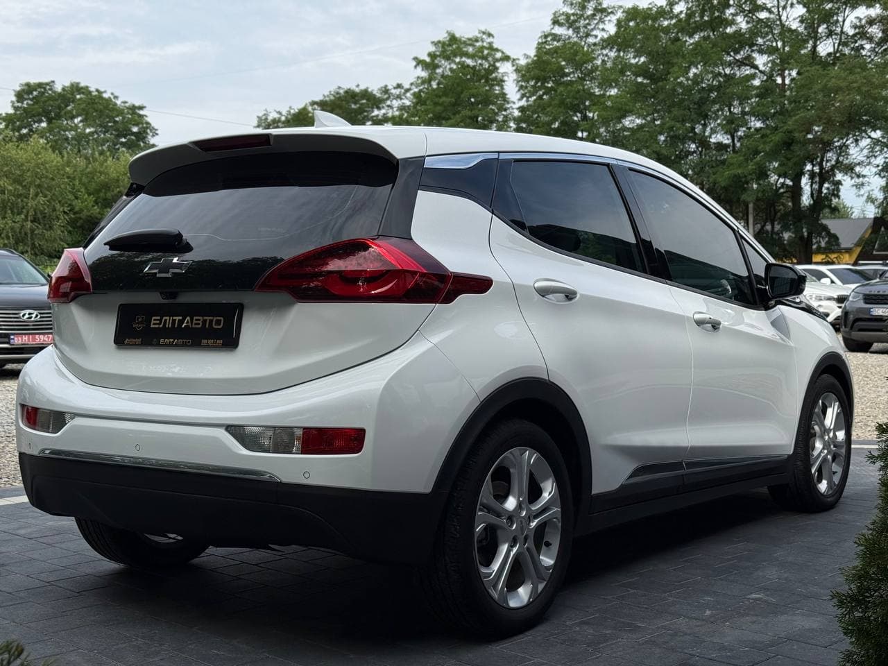Chevrolet Bolt EV — фото 3