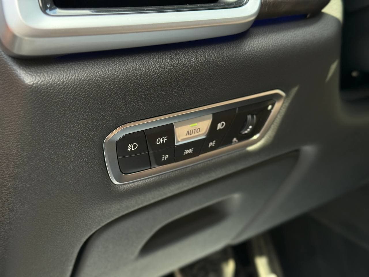 BMW X5 Xdrive40i — фото 27