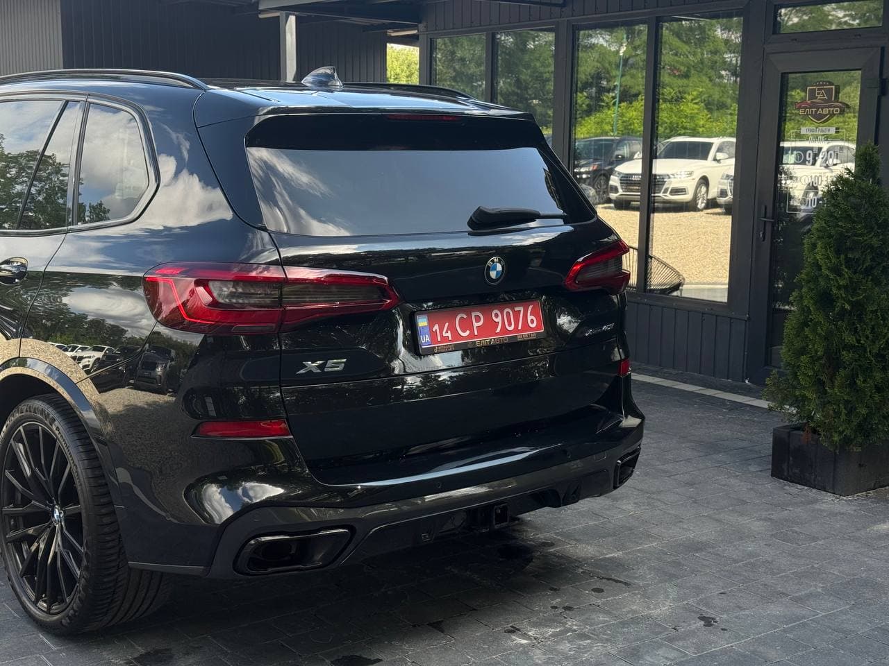 BMW X5 Xdrive40i — фото 6