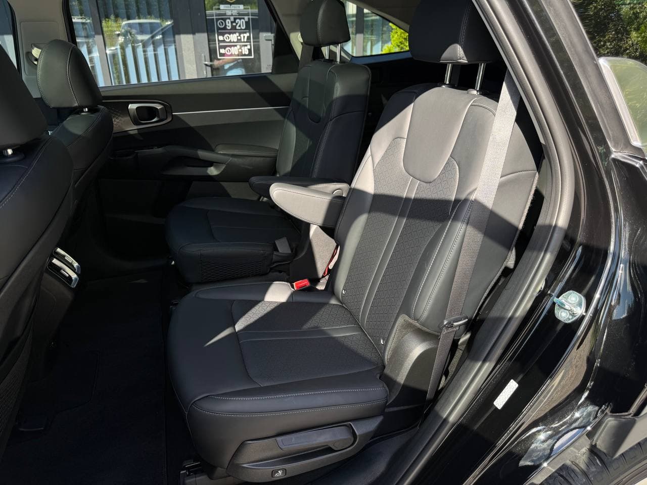 Kia Sorento Hybrid AWD — фото 17