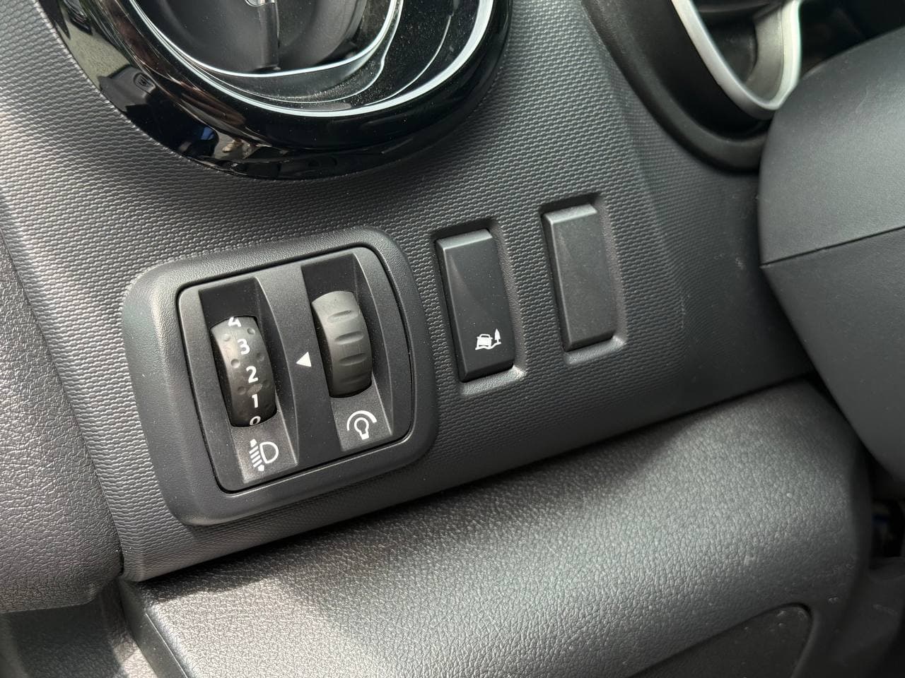 Renault Trafic — фото 6