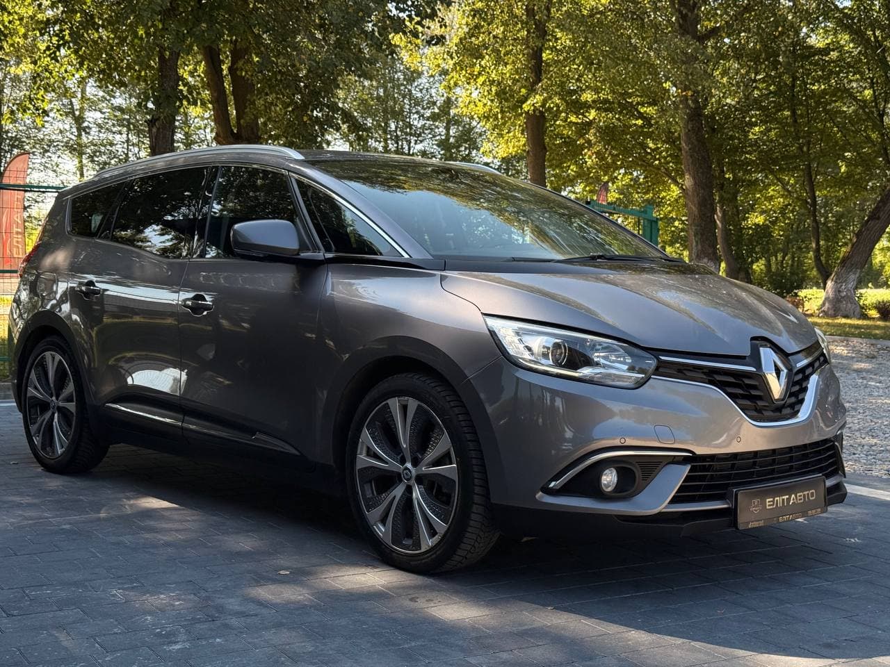 Renault Grand Scenic, 2016