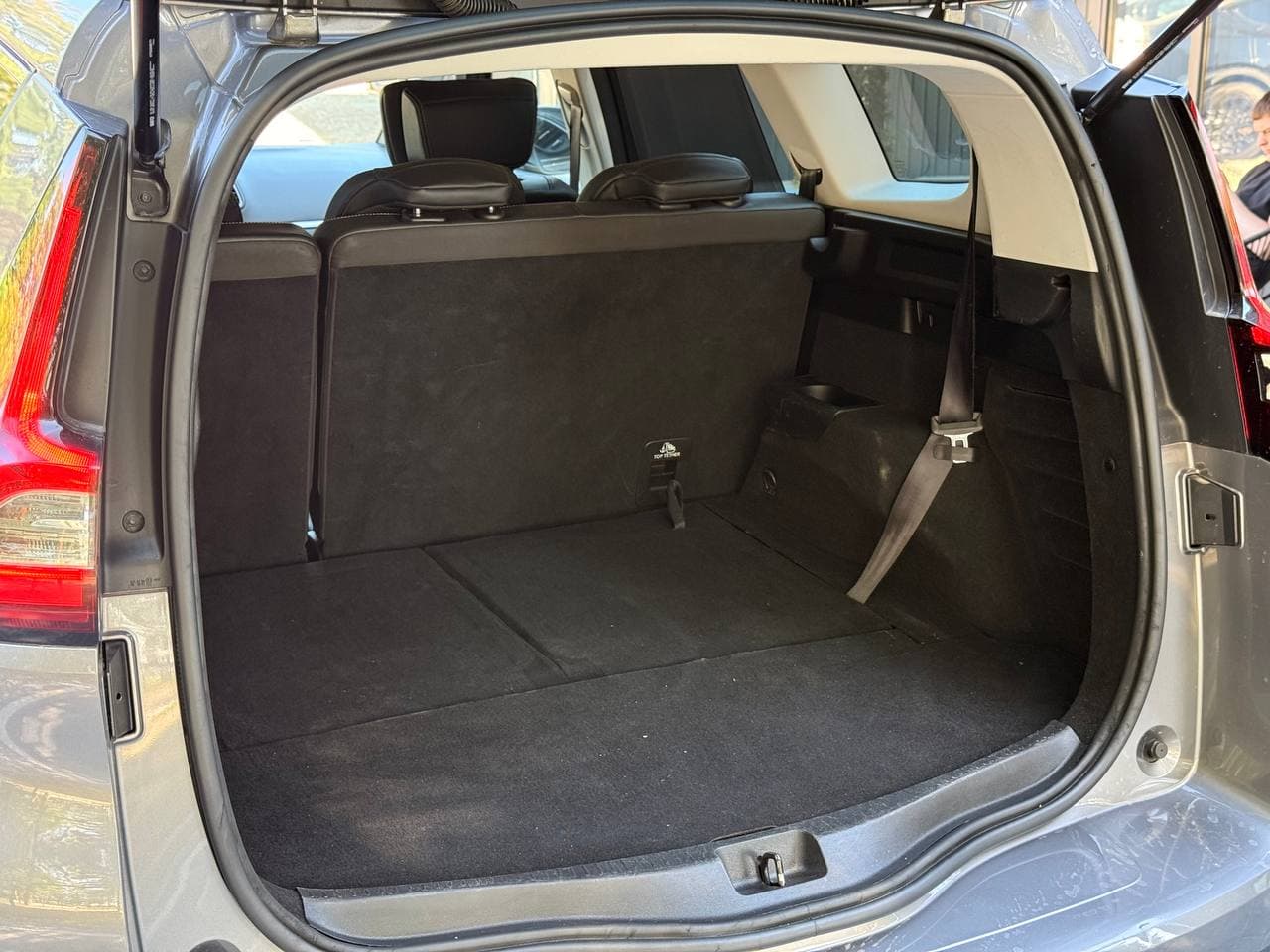 Renault Grand Scenic — фото 17