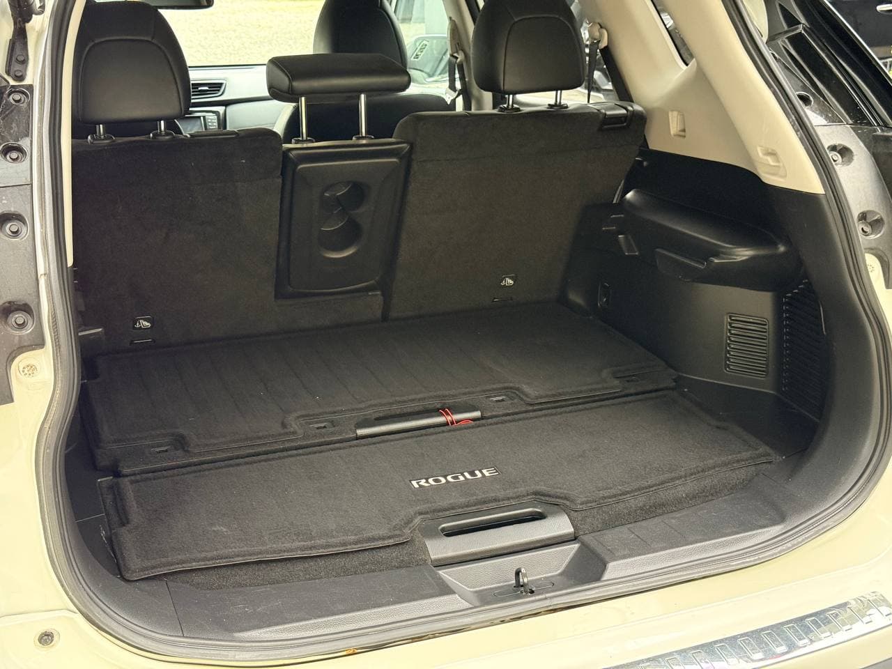 Nissan Rogue SL AWD — фото 16