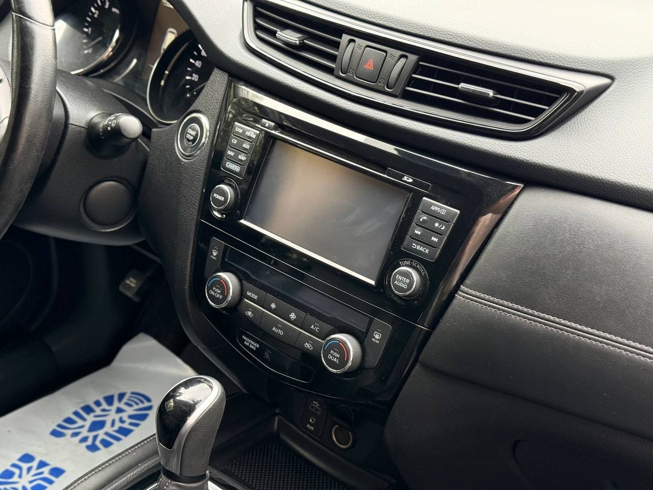 Nissan Rogue SL AWD — фото 22