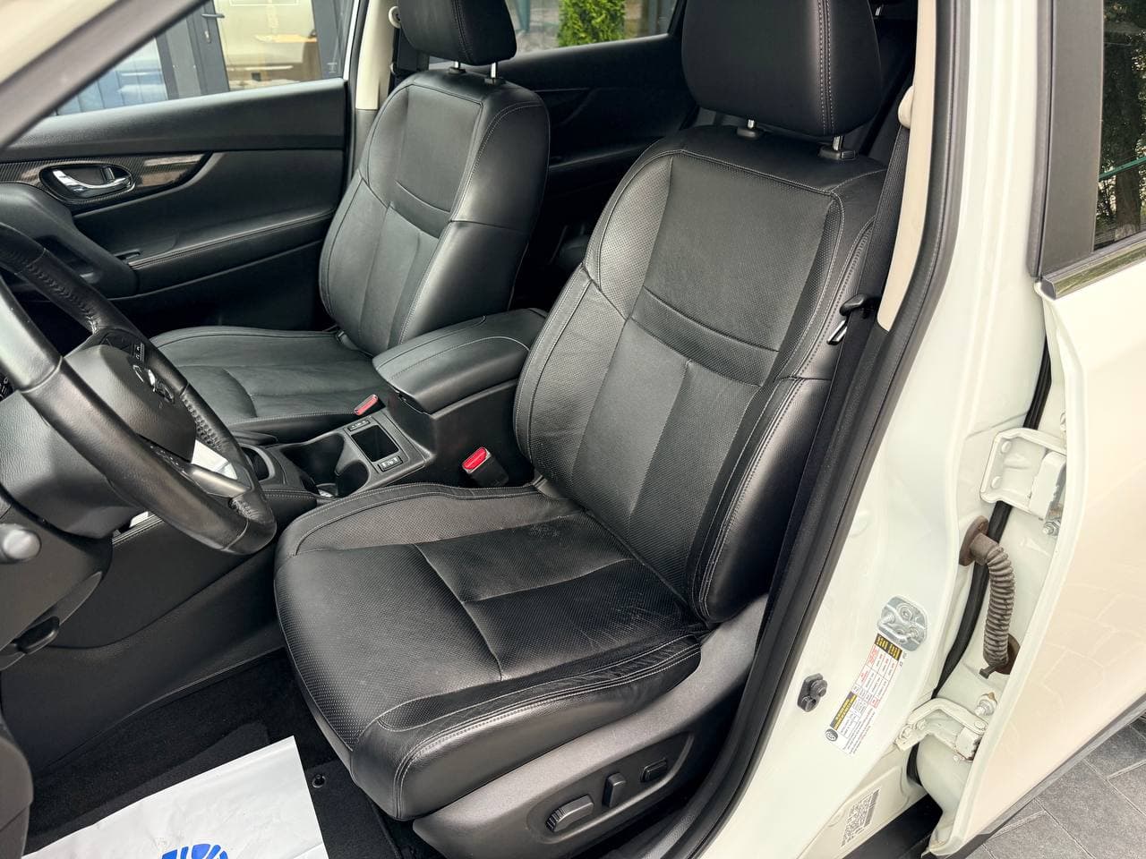 Nissan Rogue SL AWD — фото 23