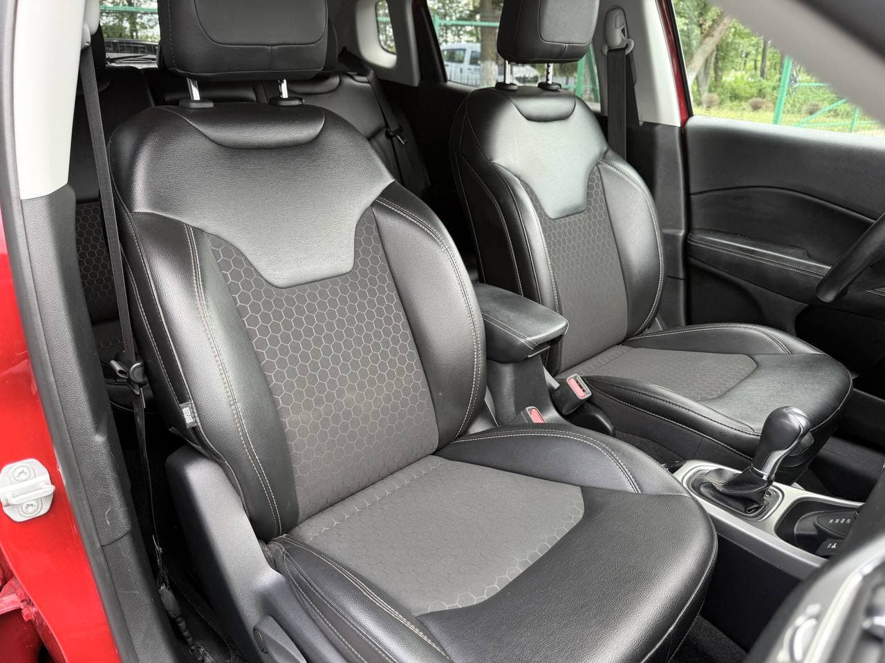 Jeep Compass — фото 5