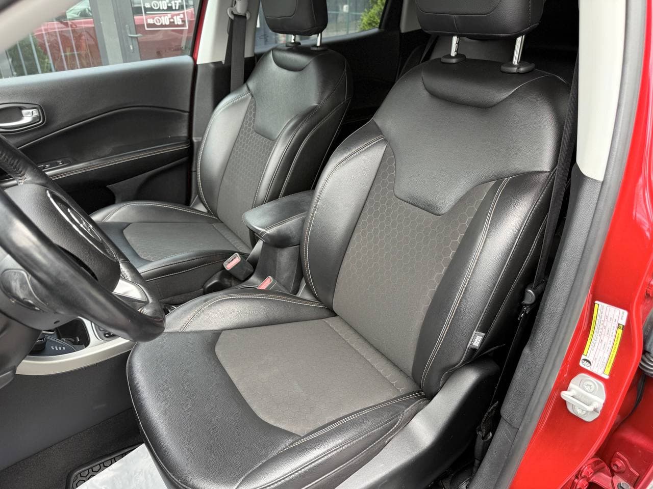 Jeep Compass — фото 11