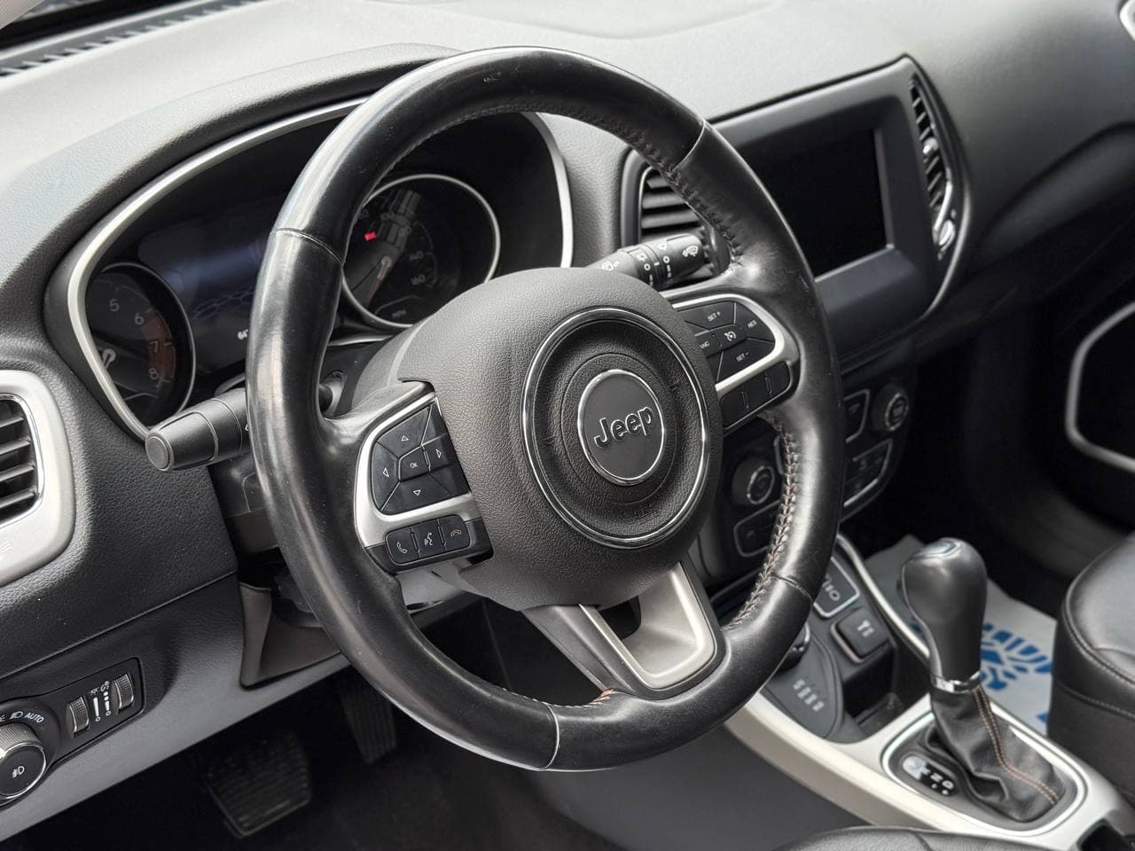 Jeep Compass — фото 15