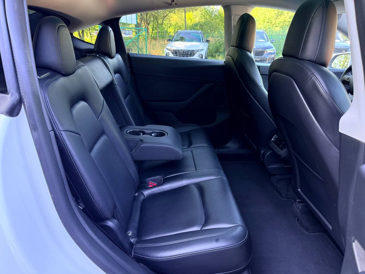 Tesla Model Y Dual Motor — фото 17