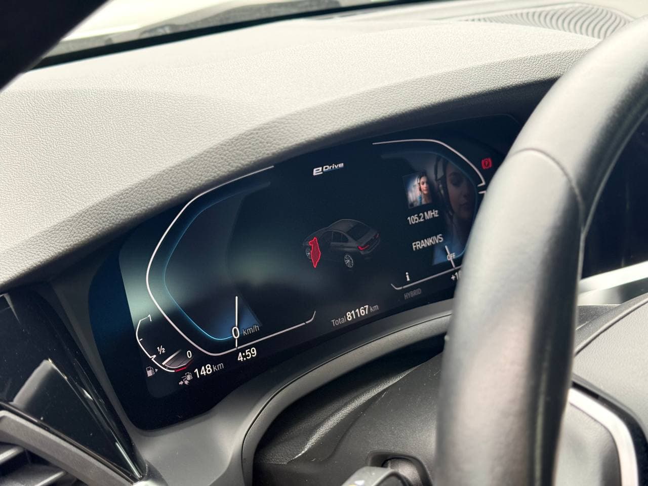 BMW 330e G20 Plug-in Hybrid — фото 9