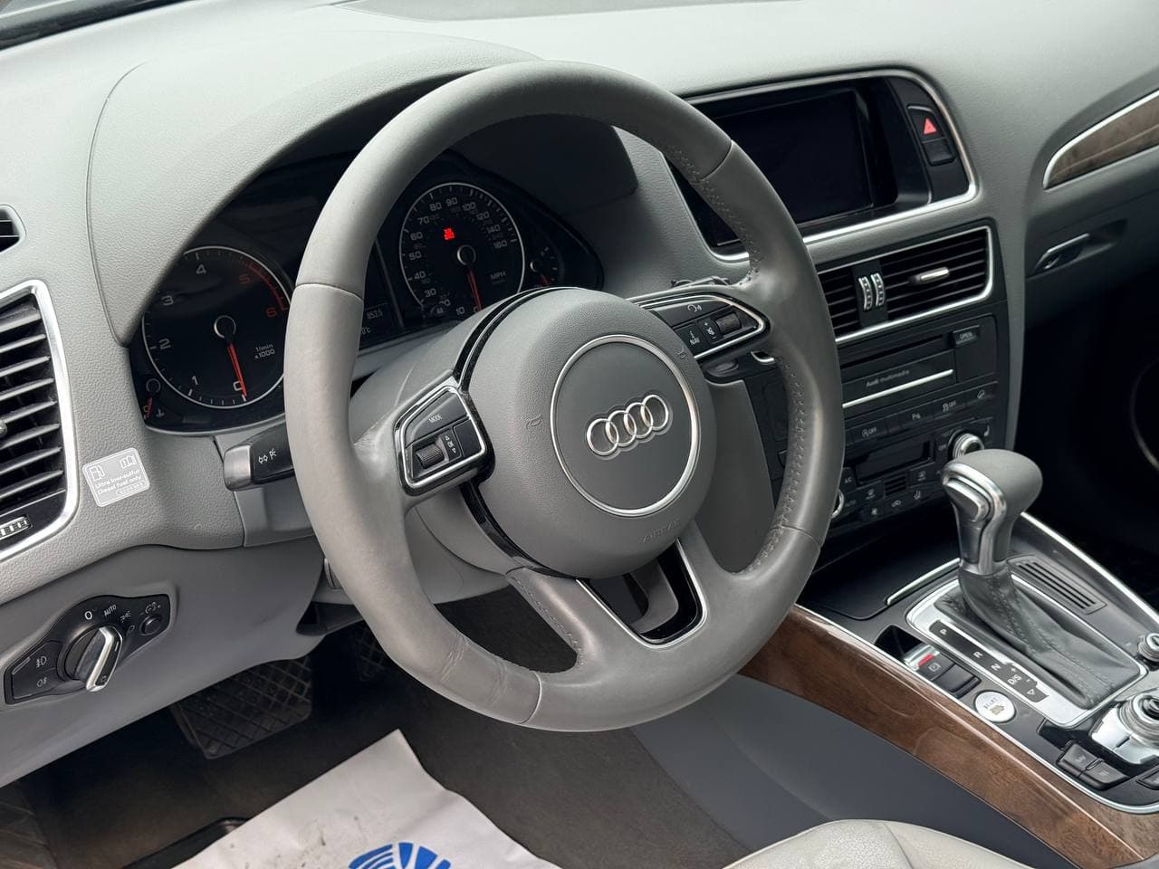 Audi Q5 Premium Plus 3.0TDI — фото 9