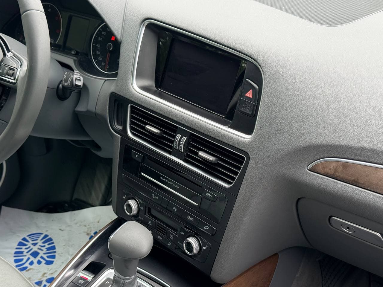 Audi Q5 Premium Plus — фото 14