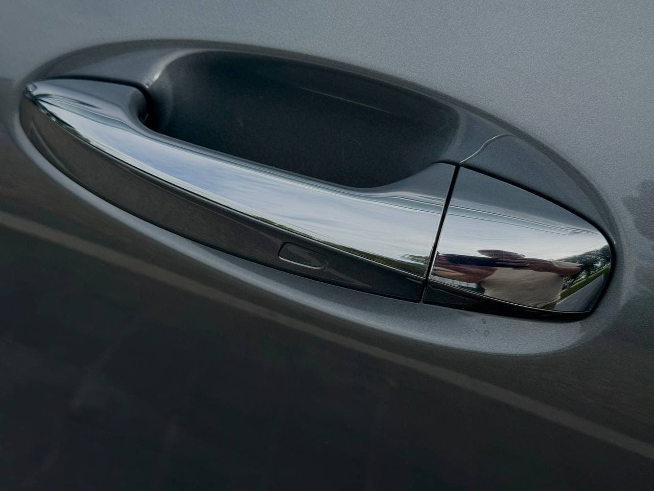 Mercedes EQC 400 AWD — фото 20