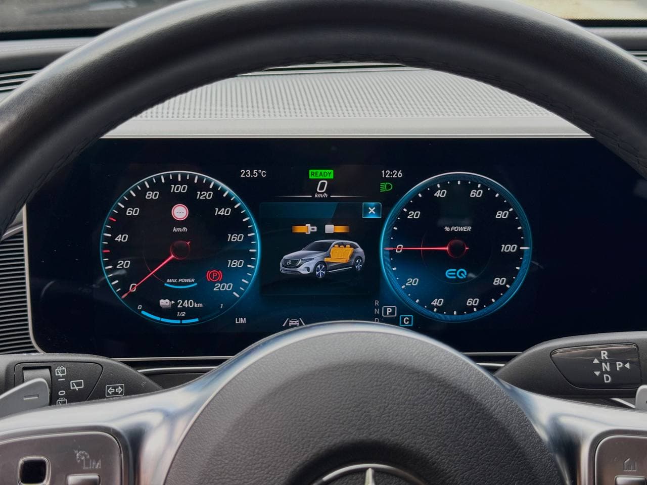 Mercedes EQC 400 AWD — фото 7