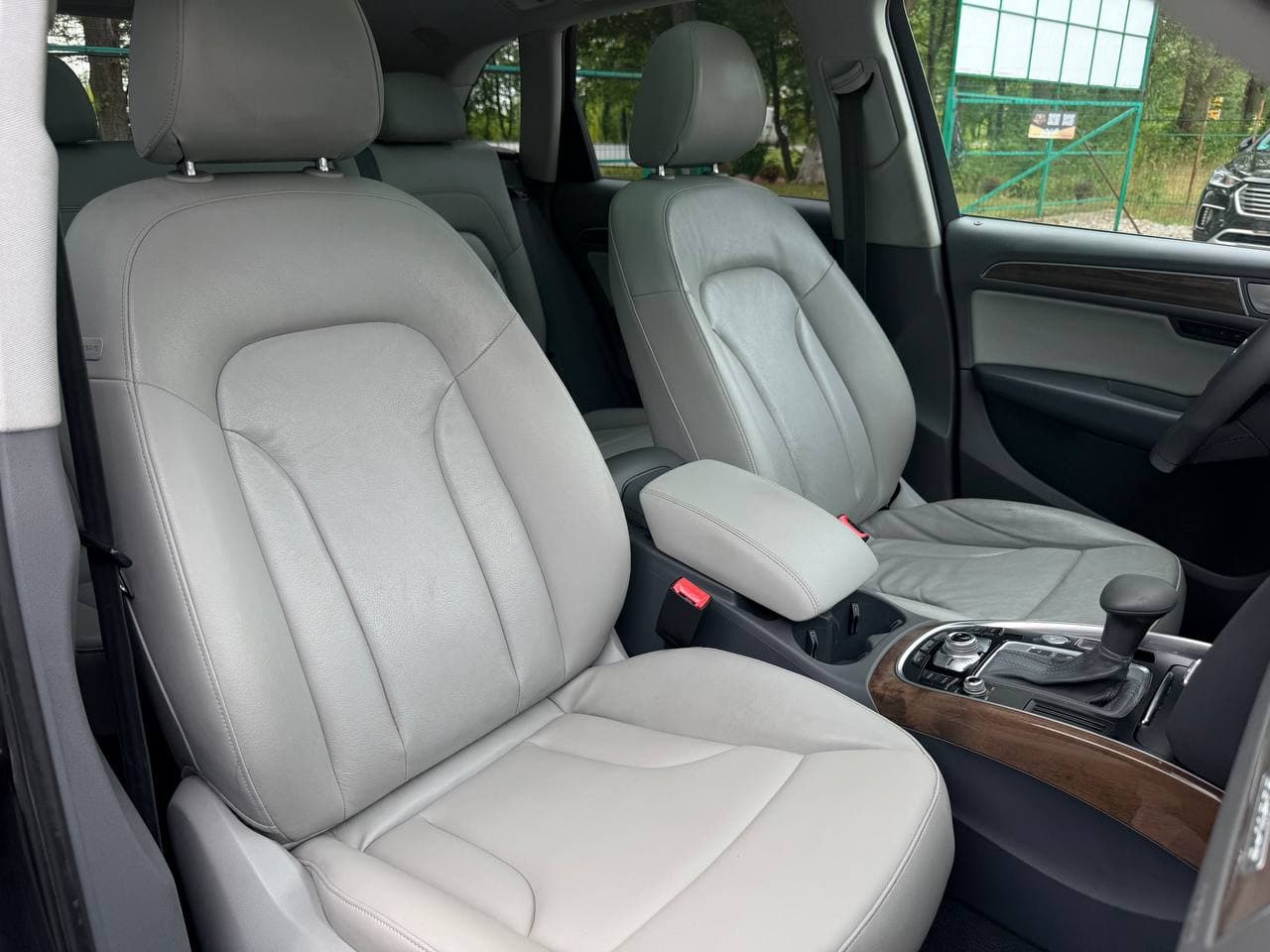 Audi Q5 Premium Plus — фото 11