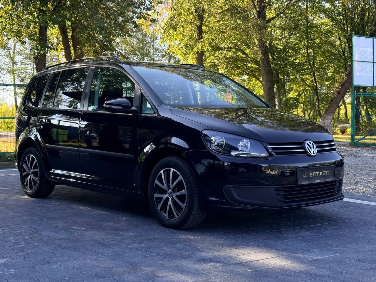 Volkswagen Touran — фото 4
