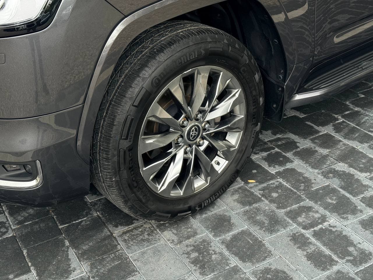 Toyota Land Cruiser 300 Premium — фото 26
