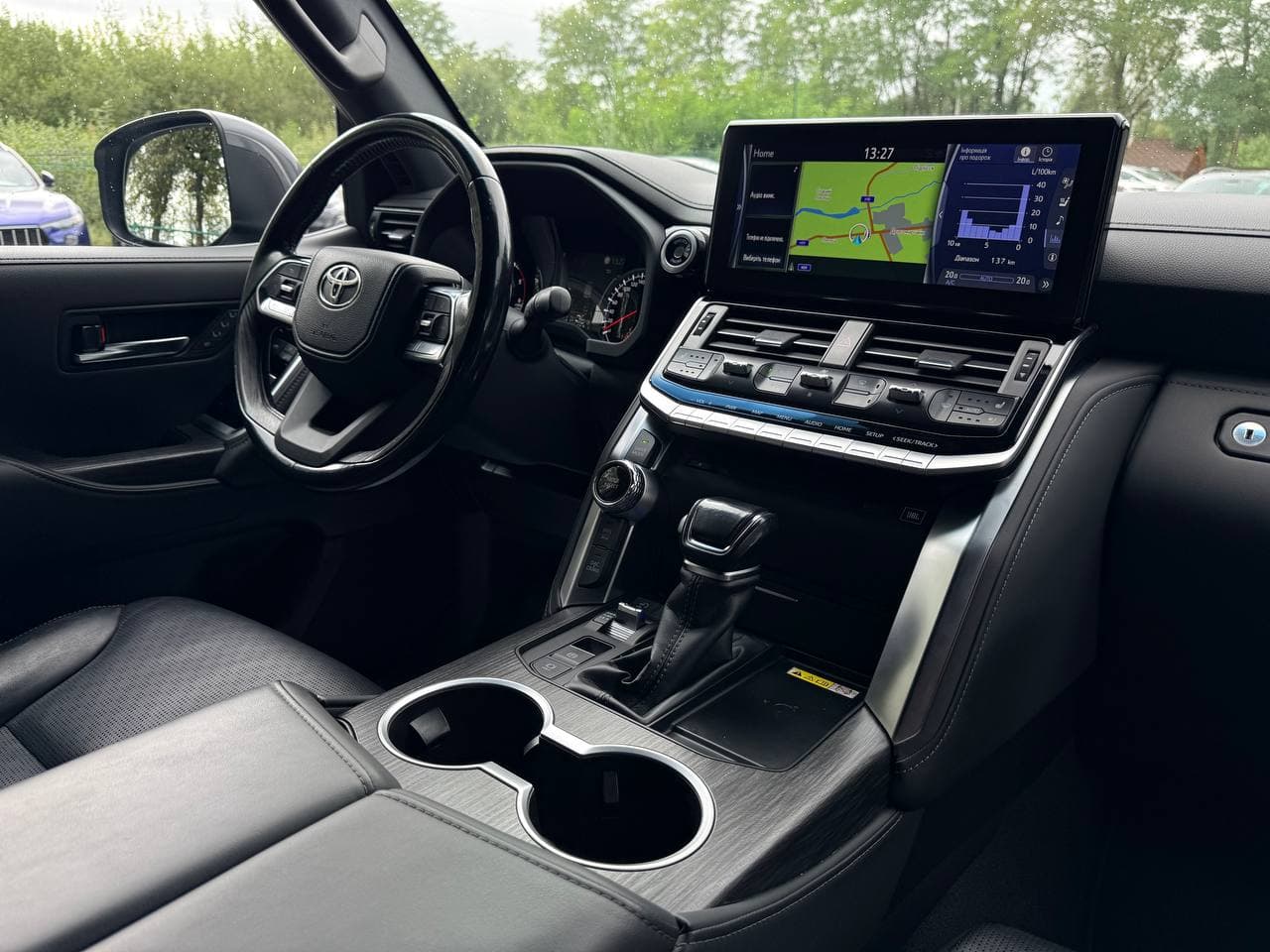 Toyota Land Cruiser 300 Premium — фото 18