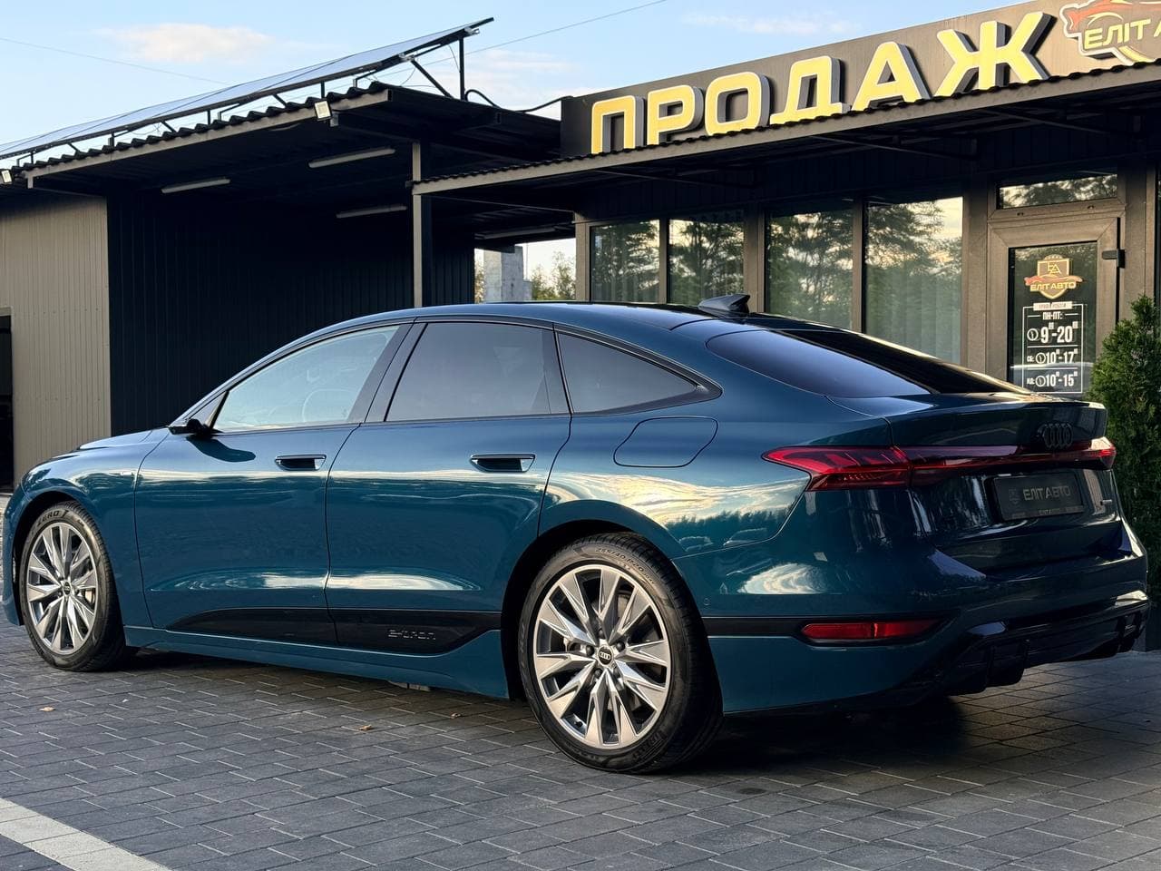 Audi A6 Sportback E-tron — фото 3