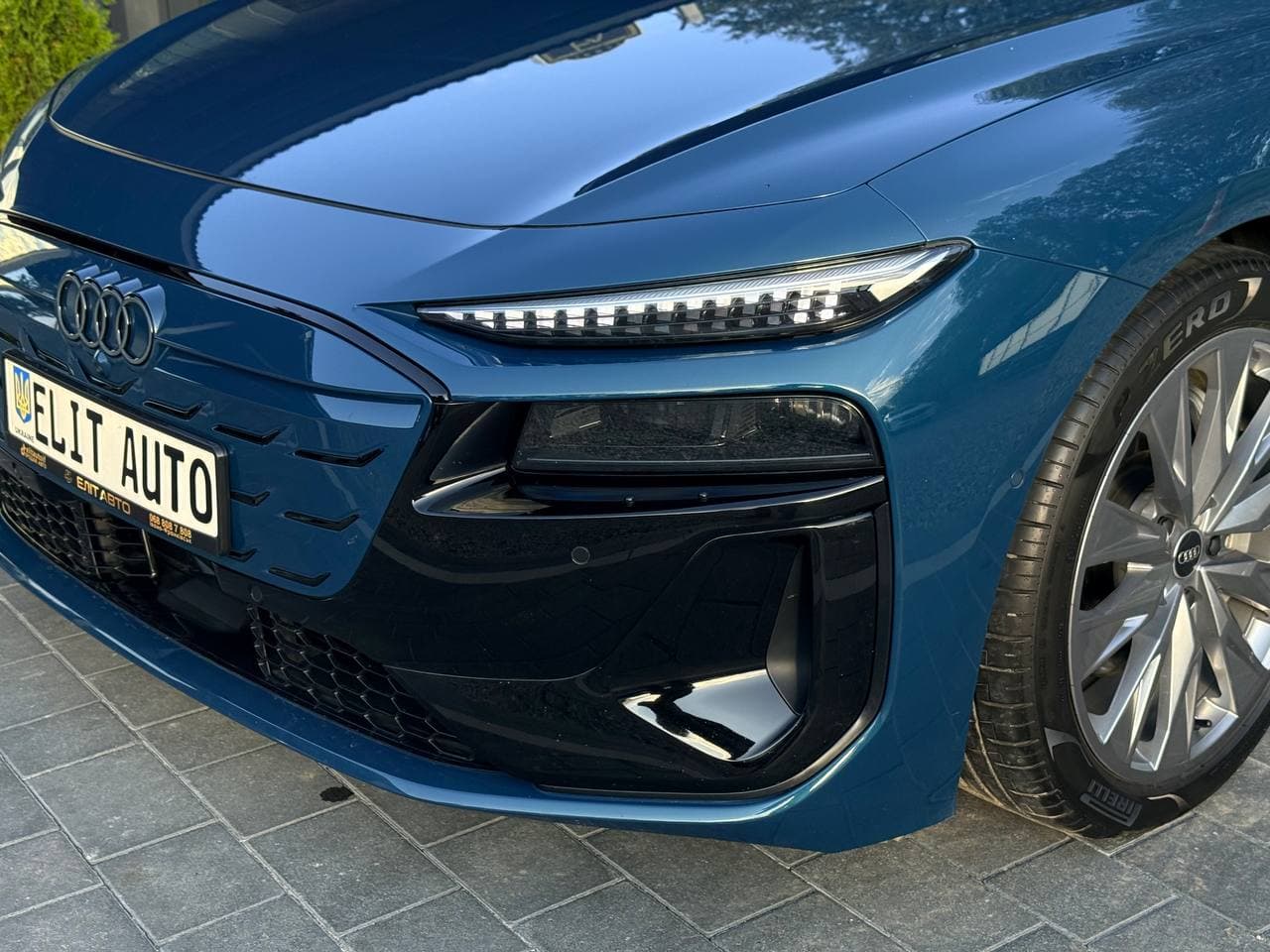 Audi A6 Sportback E-tron — фото 7